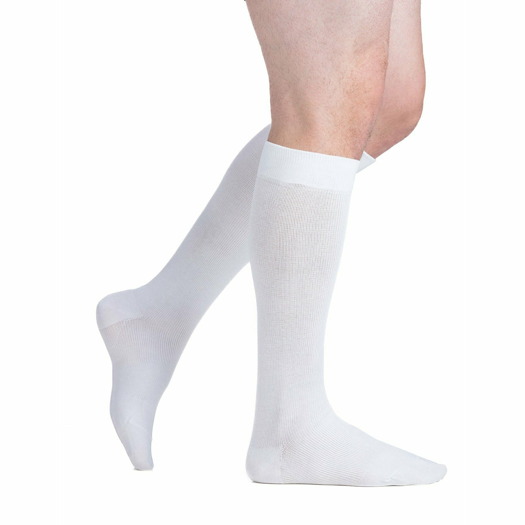 EvoNation Everyday Cotton 15-20 mmHg Compression Socks, White