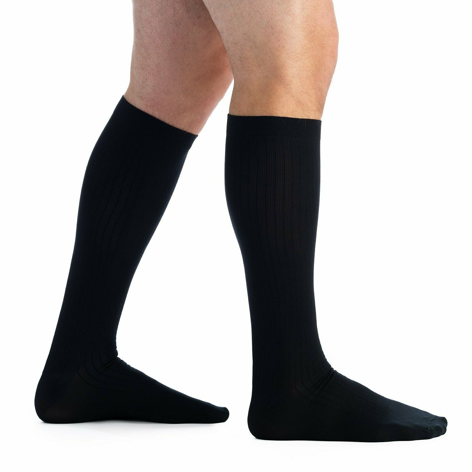 EvoNation Men's Classic Ribbed 15-20 mmHg Knee High, Black