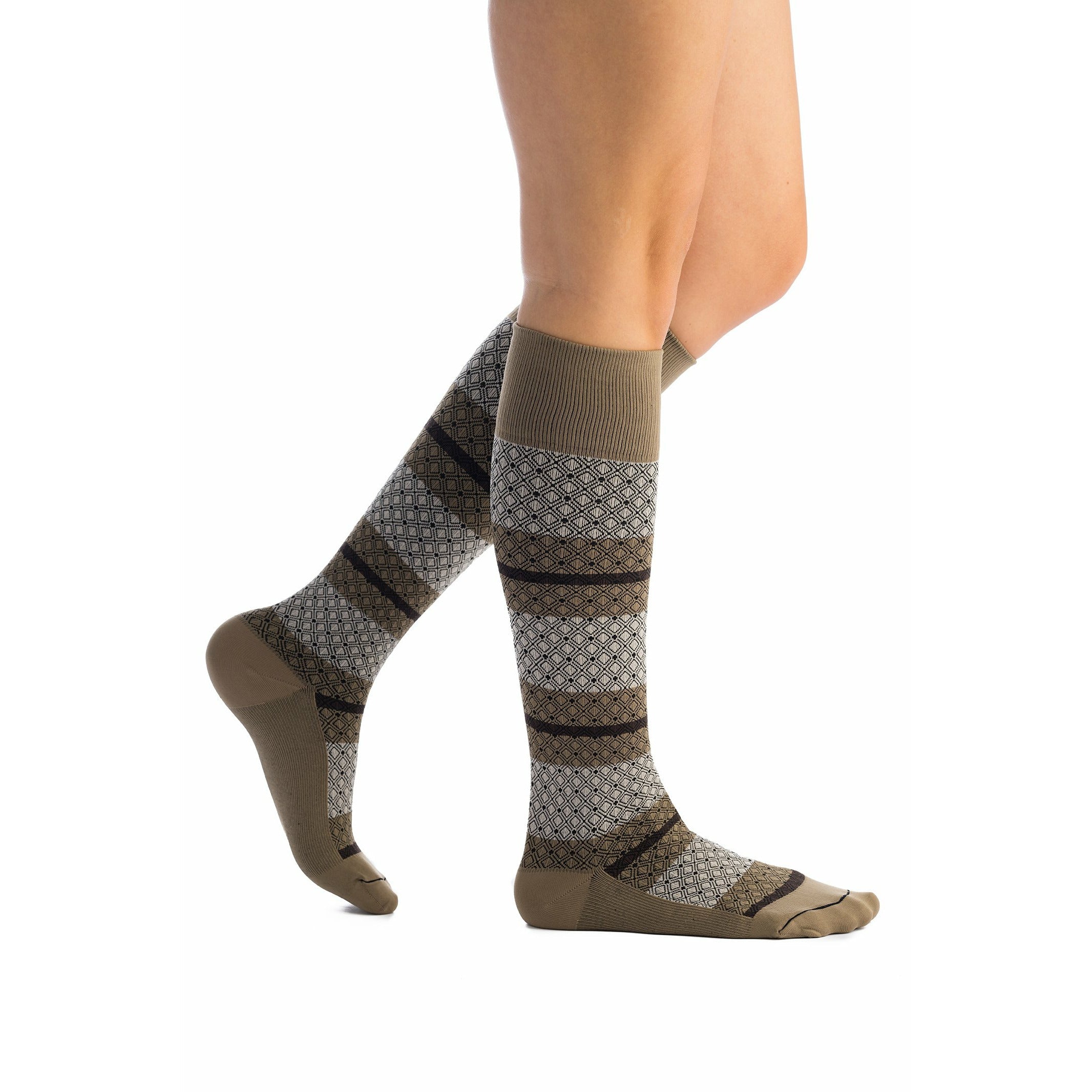 EvoNation Patterns Diamond Stripe 15-20 mmHg Knee High, Tan