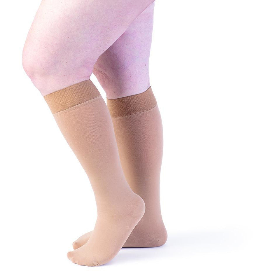 Sigvaris Secure Women's 40-50 mmHg Knee High, Beige