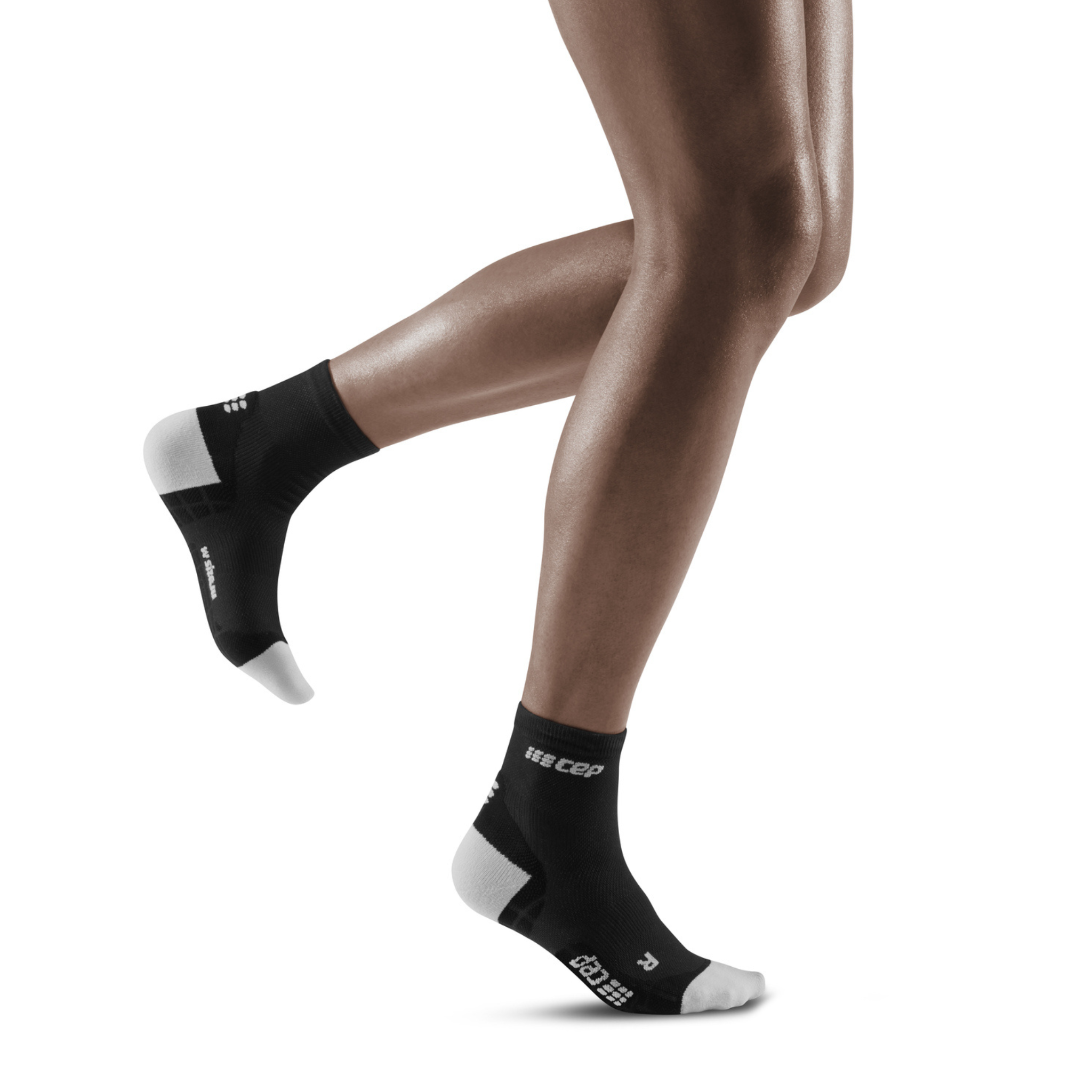 CEP - Ultralight Compression No Show Socks for Women, Ankle High Sports  Socks with Compression in Carbon White, Size II